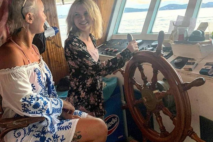 Cruzeiro de barco de dia inteiro às Ilhas Elaphiti a partir de Dubrovnik com almoço, bebidas e natação, foto 30 | wizardtrip