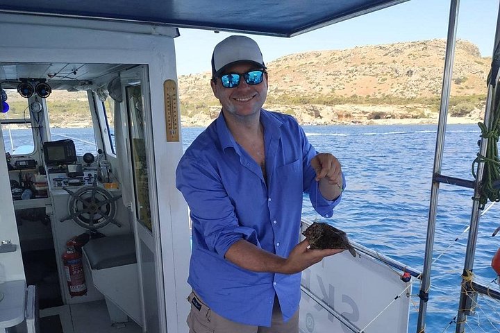 Excursión en barco de pesca tradicional en Rodas, Grecia, con pesca, natación y barbacoa a bordo, foto 13 | wizardtrip