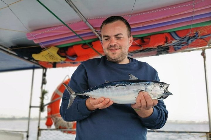 Excursión en barco de pesca tradicional en Rodas, Grecia, con pesca, natación y barbacoa a bordo, foto 26 | wizardtrip