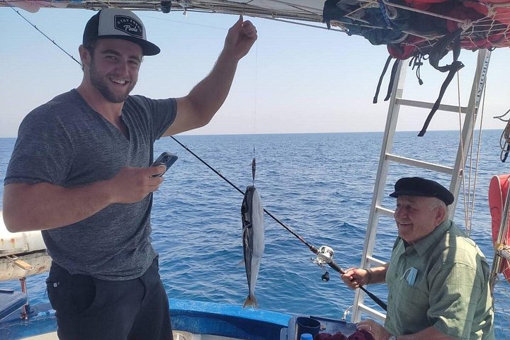 Excursión en barco de pesca tradicional en Rodas, Grecia, con pesca, natación y barbacoa a bordo, foto 31 | wizardtrip