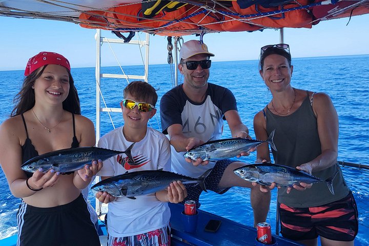 Excursión en barco de pesca tradicional en Rodas, Grecia, con pesca, natación y barbacoa a bordo, foto 45 | wizardtrip