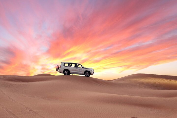 Wüstenabenteuer in Doha, Sandboarding, Dune Bashing, Tour zum Binnenmeer | wizardtrip