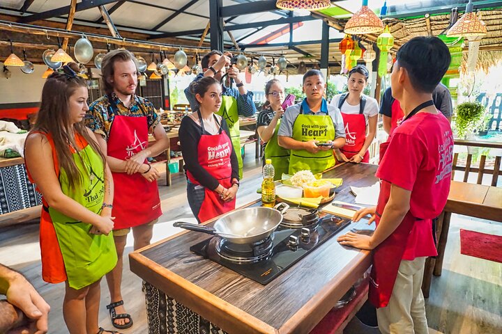 Leer authentiek Thais en Akha koken in Chiang Mai met een lokale chef, inclusief markttours en culturele inzichten, foto 12 | wizardtrip