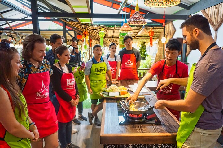 Leer authentiek Thais en Akha koken in Chiang Mai met een lokale chef, inclusief markttours en culturele inzichten, foto 22 | wizardtrip