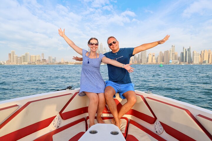 Upplev spännande parasailing över Dubais vatten med fantastisk utsikt över Palm Jumeirah och JBR, foto 44 | wizardtrip
