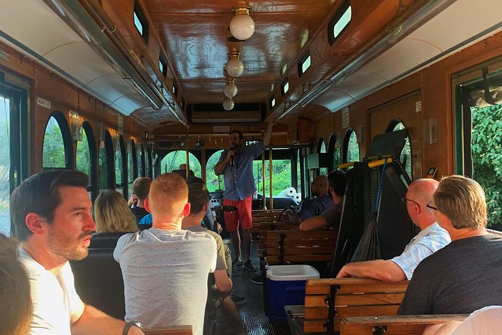 Esilarante tour in tram BYOB dei monumenti storici di Philadelphia, foto 8 | wizardtrip