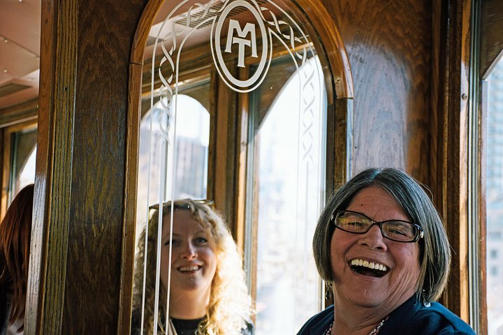 Esilarante tour in tram BYOB dei monumenti storici di Philadelphia, foto 11 | wizardtrip