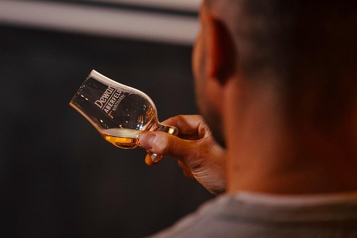 Besök det historiska Aberfeldy Distillery i Skottland, lär dig om whiskytillverkning och njut av en provning, foto 10 | wizardtrip