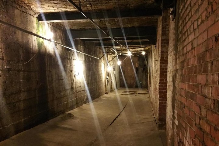 Historisk vandringstur som utforskar Seattles underjordiska passager och Pioneer Square, foto 6 | wizardtrip