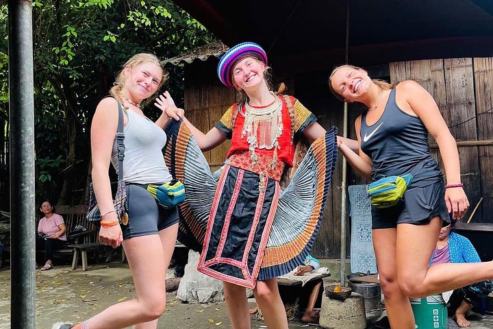 Découvrez la boucle de Ha Giang lors d'un circuit moto de 3 jours, présentant des cols de montagne, des rivières et la culture locale du Vietnam, photo 19 | wizardtrip
