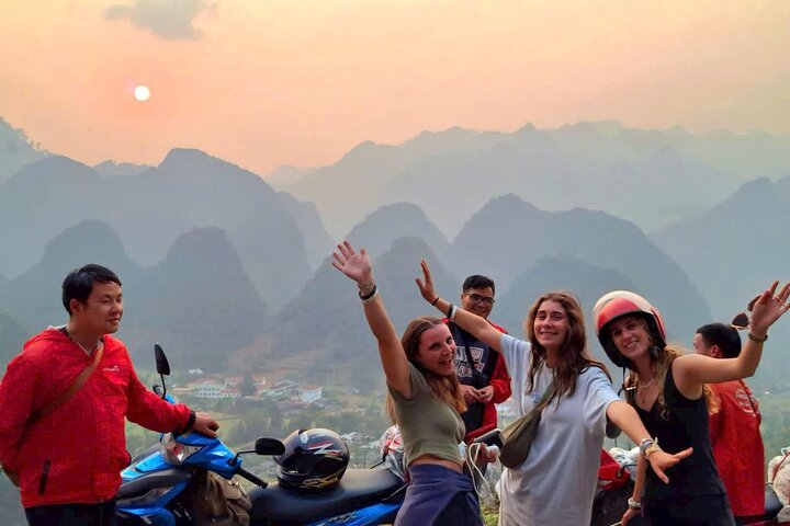 Découvrez la boucle de Ha Giang lors d'un circuit moto de 3 jours, présentant des cols de montagne, des rivières et la culture locale du Vietnam, photo 25 | wizardtrip
