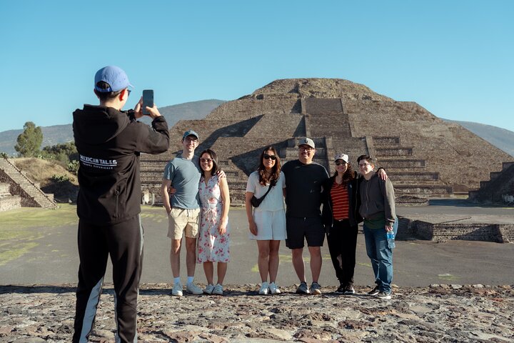 Tidig morgontur till Teotihuacan-pyramiderna i Mexico City, som visar antika ruiner och historiska platser, foto 8 | wizardtrip