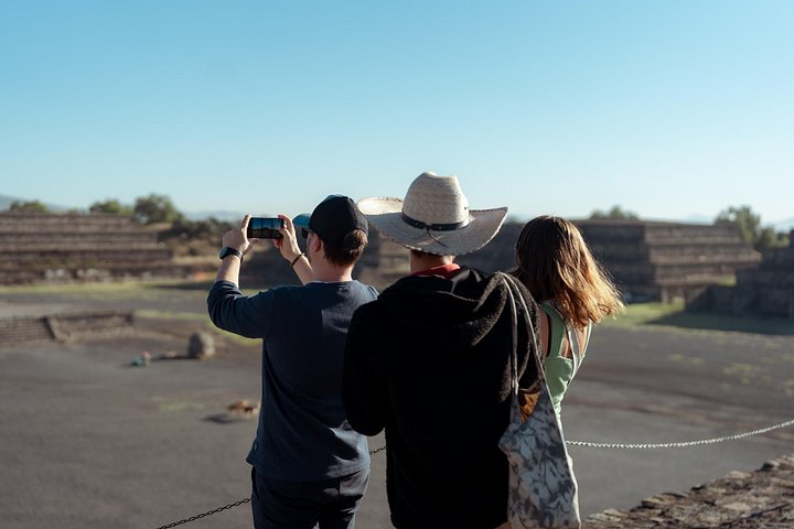 Tidig morgontur till Teotihuacan-pyramiderna i Mexico City, som visar antika ruiner och historiska platser, foto 13 | wizardtrip