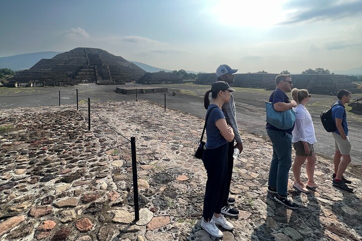 Tidig morgontur till Teotihuacan-pyramiderna i Mexico City, som visar antika ruiner och historiska platser, foto 25 | wizardtrip