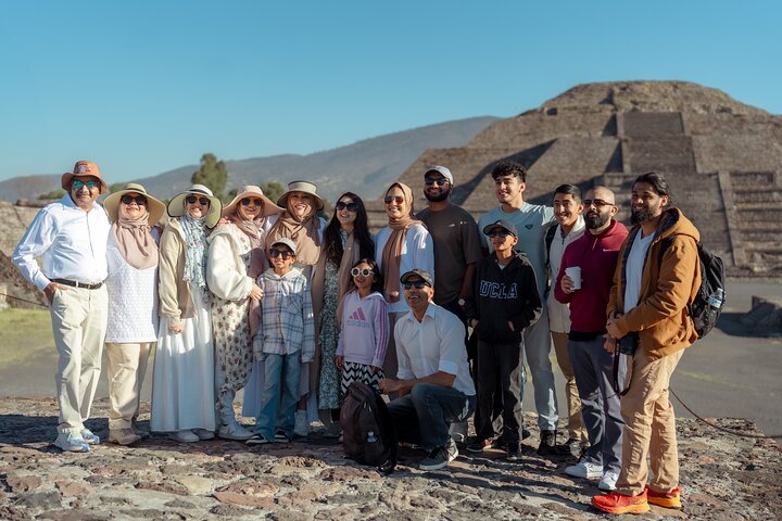 Tidig morgontur till Teotihuacan-pyramiderna i Mexico City, som visar antika ruiner och historiska platser, foto 29 | wizardtrip