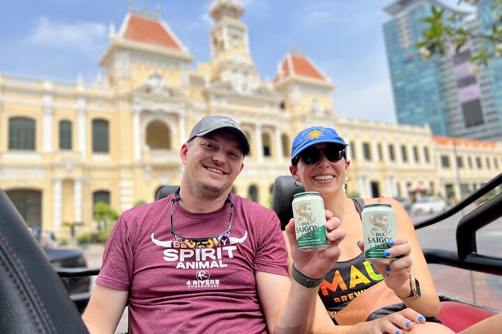 Privé U.S. Army Jeep tour van Ho Chi Minh City's historische monumenten en levendige straten, foto 9 | wizardtrip