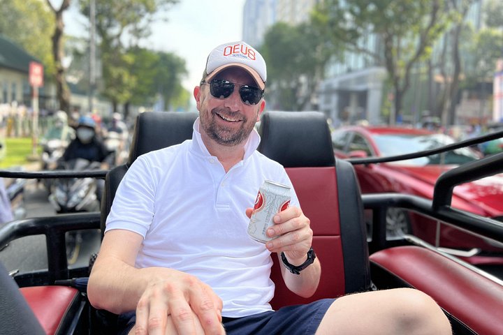 Privé U.S. Army Jeep tour van Ho Chi Minh City's historische monumenten en levendige straten, foto 46 | wizardtrip