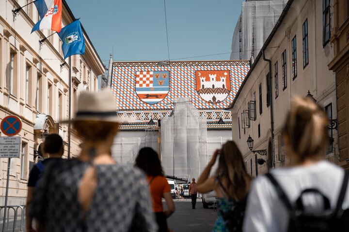 Zagreb Highlights: Old Town, WWII Tunnels, Funicular & Tastings | wizardtrip
