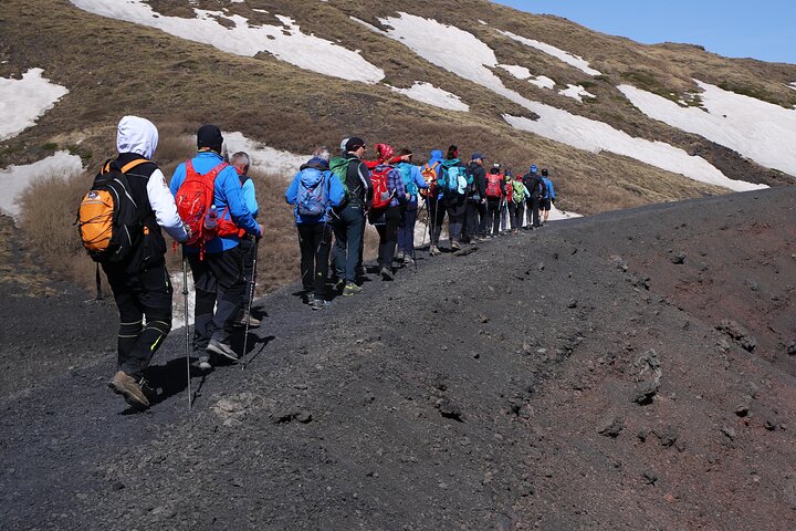 Trekking adventure on Mount Etna, Sicily, with cable car and 4x4 ascent to craters, photo 9 | wizardtrip
