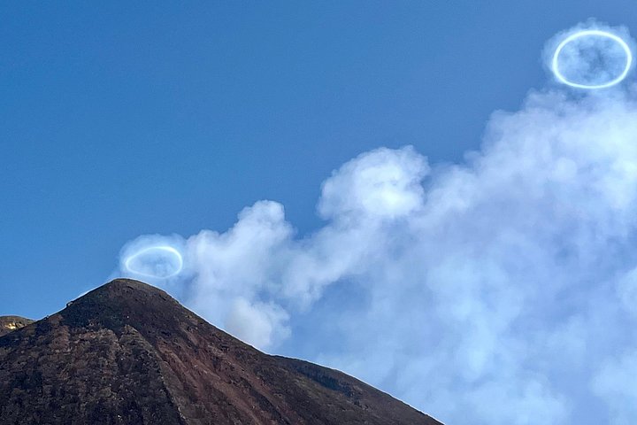 Trekking adventure on Mount Etna, Sicily, with cable car and 4x4 ascent to craters, photo 16 | wizardtrip