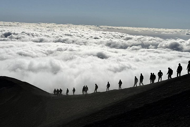 Trekking adventure on Mount Etna, Sicily, with cable car and 4x4 ascent to craters, photo 23 | wizardtrip