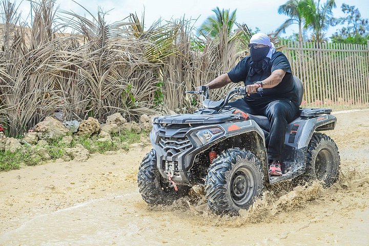 ATV-eventyr som utforsker det dominikanske landskapet, vannhule og Macao Beach, foto 4 | wizardtrip