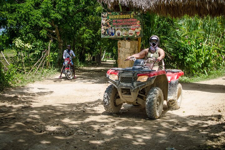ATV-eventyr som utforsker det dominikanske landskapet, vannhule og Macao Beach, foto 26 | wizardtrip