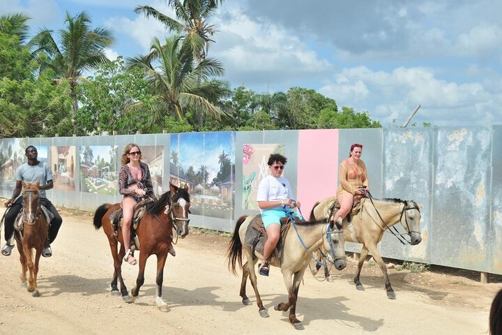 Découvrez l'équitation, les aventures en VTT et la baignade en grotte en République Dominicaine, photo 13 | wizardtrip