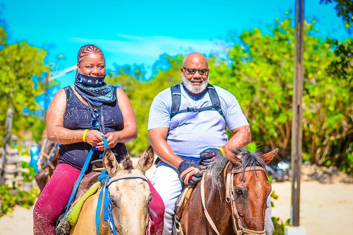 Découvrez l'équitation, les aventures en VTT et la baignade en grotte en République Dominicaine, photo 19 | wizardtrip