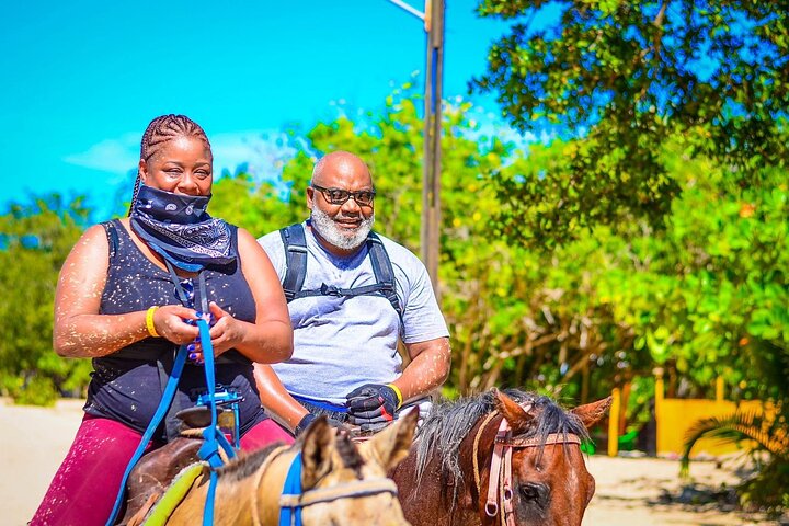 Découvrez l'équitation, les aventures en VTT et la baignade en grotte en République Dominicaine, photo 25 | wizardtrip