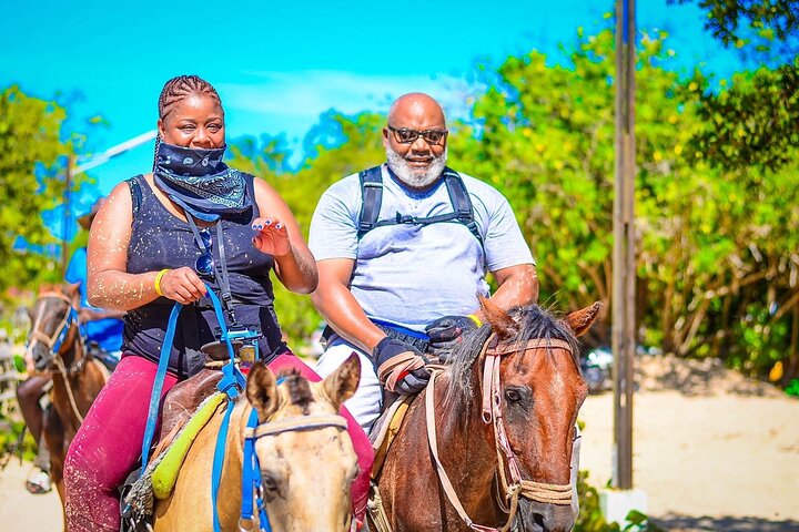 Découvrez l'équitation, les aventures en VTT et la baignade en grotte en République Dominicaine, photo 48 | wizardtrip