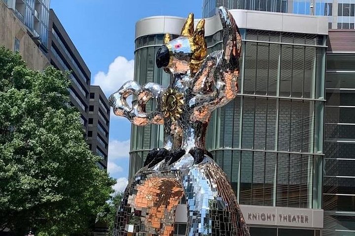 Recorrido histórico por la ciudad de Charlotte en carrito de golf, mostrando monumentos y encanto local, foto 18 | wizardtrip