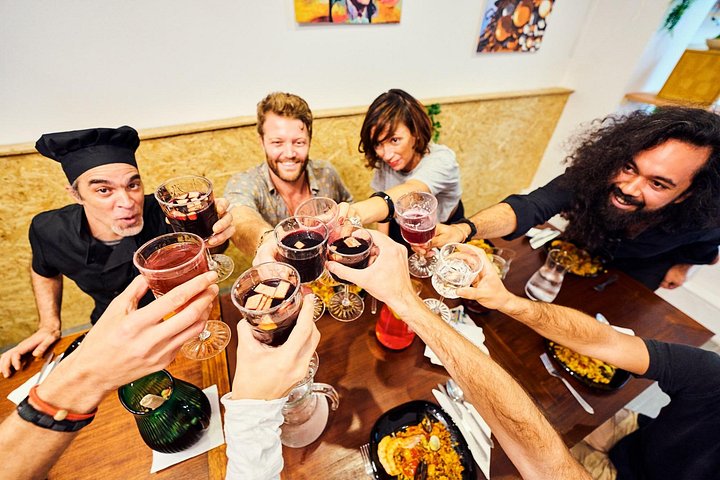 Hands-on paella cooking class in Barcelona with market visit, tapas, and sangria, photo 14 | wizardtrip