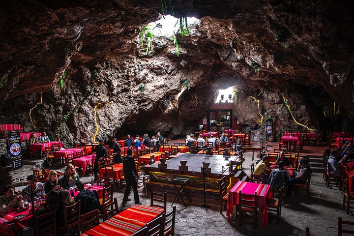 Voo de balão sobre pirâmides de Teotihuacan ao nascer do sol com café da manhã na caverna no México, foto 9 | wizardtrip