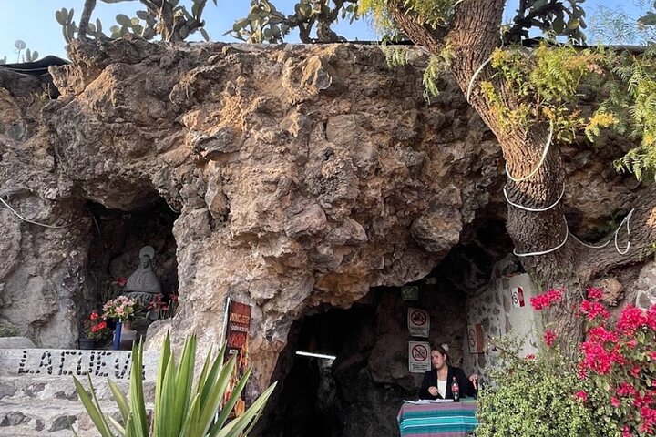 Voo de balão sobre pirâmides de Teotihuacan ao nascer do sol com café da manhã na caverna no México, foto 28 | wizardtrip