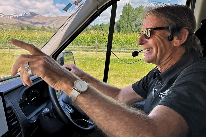 Passeio cénico de vinhos em Queenstown, Nova Zelândia, visitando vinícolas e desfrutando de degustações com almoço, foto 6 | wizardtrip