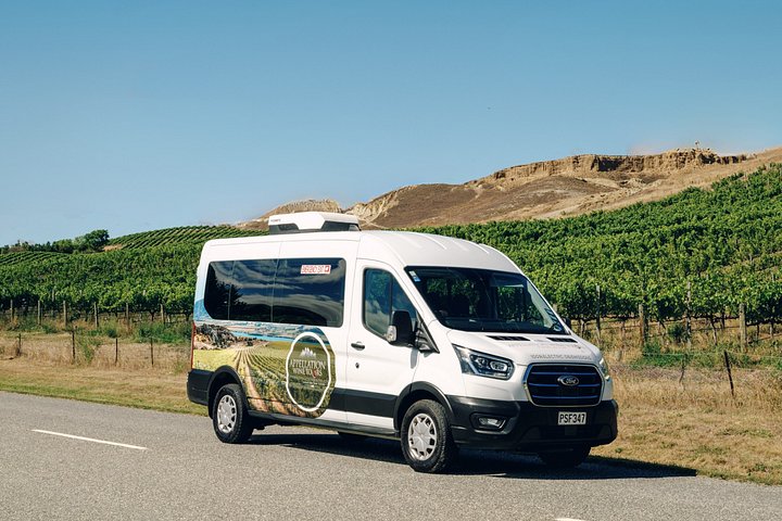 Passeio cénico de vinhos em Queenstown, Nova Zelândia, visitando vinícolas e desfrutando de degustações com almoço, foto 8 | wizardtrip
