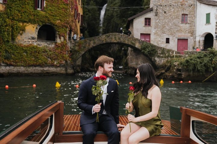 Tour privato di lusso in barca di legno sul Lago di Como, Italia, con ville e viste panoramiche, foto 11 | wizardtrip