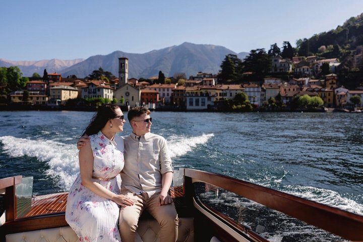 Tour privato di lusso in barca di legno sul Lago di Como, Italia, con ville e viste panoramiche, foto 33 | wizardtrip
