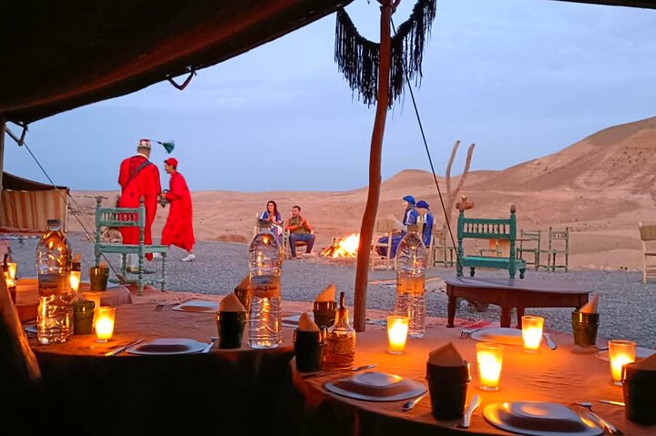 Oplev en magisk aften i Marrakechs Agafay-ørken med quad biking, kamelridt og et middagsshow, foto 21 | wizardtrip