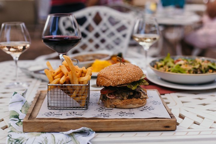 Heldagstur i vindistrikten vid Kapprovinsen, Sydafrika, med provningar och lunch, foto 12 | wizardtrip