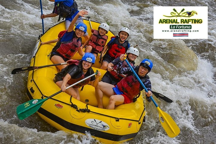 Experience thrilling white water rafting on the Balsa River in La Fortuna, Costa Rica, with family-friendly rapids and stunning scenery, photo 16 | wizardtrip