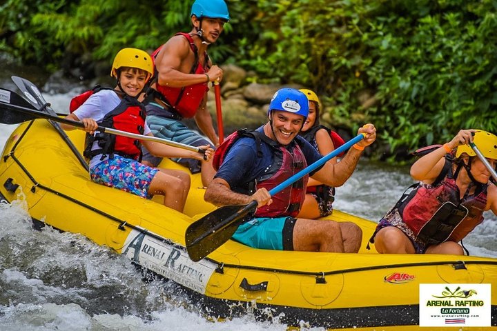 Experience thrilling white water rafting on the Balsa River in La Fortuna, Costa Rica, with family-friendly rapids and stunning scenery, photo 25 | wizardtrip