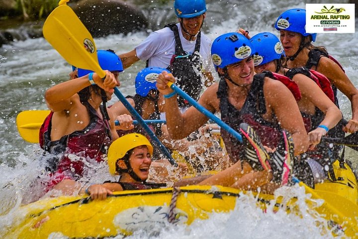 Experience thrilling white water rafting on the Balsa River in La Fortuna, Costa Rica, with family-friendly rapids and stunning scenery, photo 26 | wizardtrip