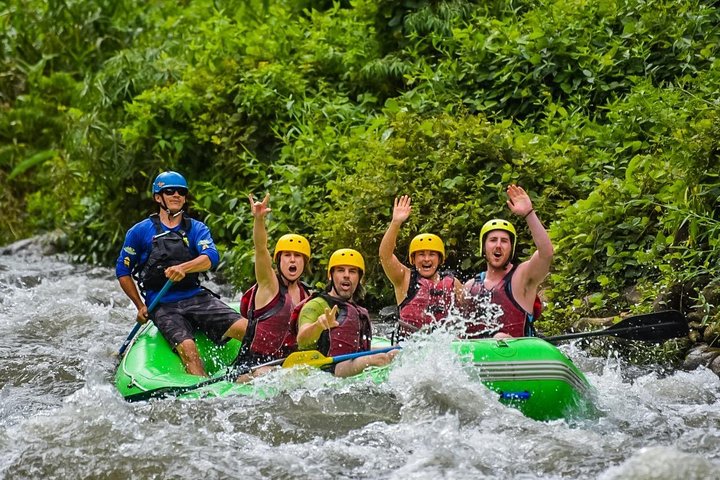 Experience thrilling white water rafting on the Balsa River in La Fortuna, Costa Rica, with family-friendly rapids and stunning scenery, photo 28 | wizardtrip