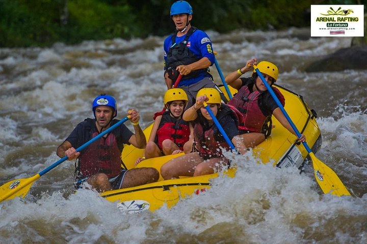 Experience thrilling white water rafting on the Balsa River in La Fortuna, Costa Rica, with family-friendly rapids and stunning scenery, photo 36 | wizardtrip