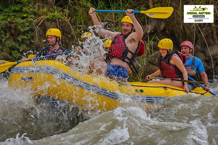 Spennende raftingeventyr på elven Balsa, Costa Rica, med stryk og frodig regnskog, foto 11 | wizardtrip