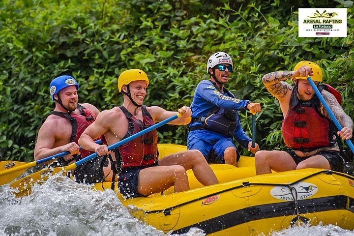 Spennende raftingeventyr på elven Balsa, Costa Rica, med stryk og frodig regnskog, foto 12 | wizardtrip