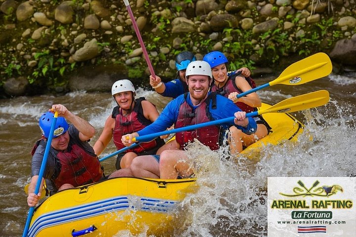 Spennende raftingeventyr på elven Balsa, Costa Rica, med stryk og frodig regnskog, foto 17 | wizardtrip
