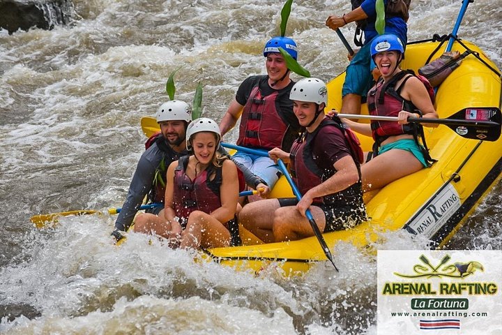Spennende raftingeventyr på elven Balsa, Costa Rica, med stryk og frodig regnskog, foto 19 | wizardtrip